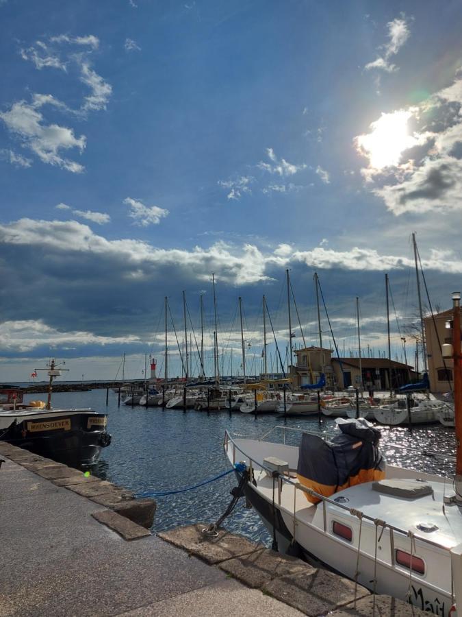Appartement cosy dans résidence sur le port de Marseillan Marseillan  Extérieur photo