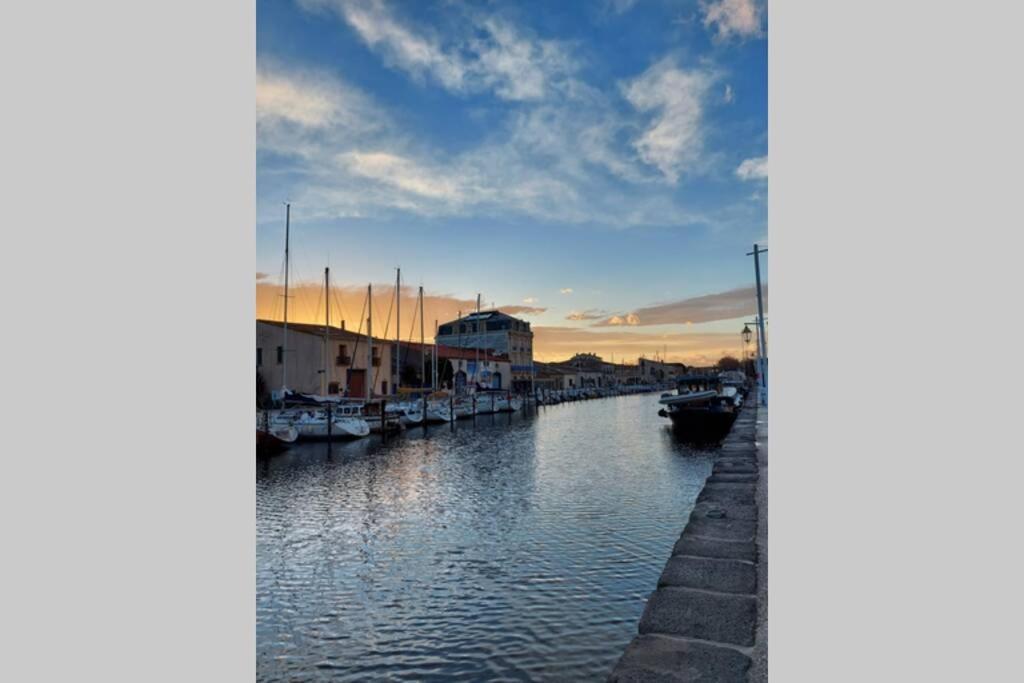 Appartement cosy dans résidence sur le port de Marseillan Marseillan  Extérieur photo